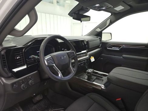 New 2026 Chevrolet Silverado 1500 LT Trail Boss w/ Convenience Package II image 9