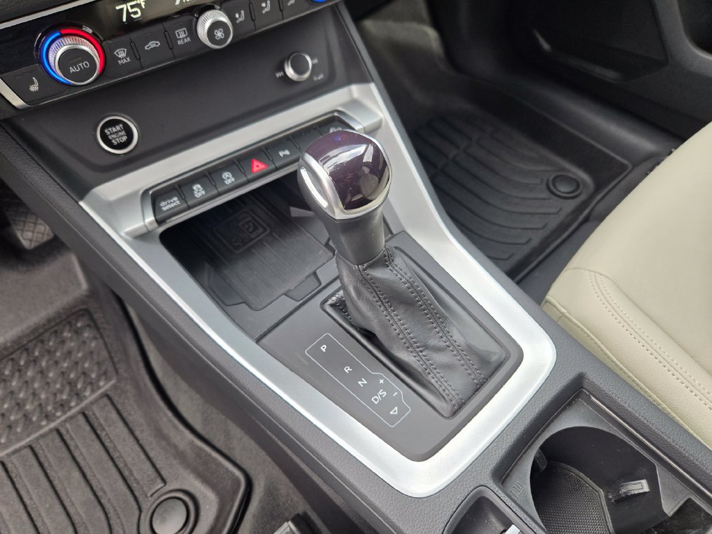 Used 2023 Audi Q3 2.0T Premium Plus w/ Premium Plus Package AWD/4WD image 19