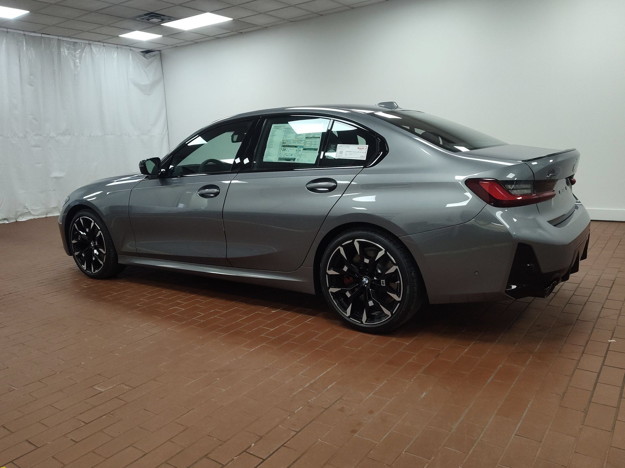Used 2026 BMW 330i xDrive Sedan w/ M Sport Package AWD/4WD image 2