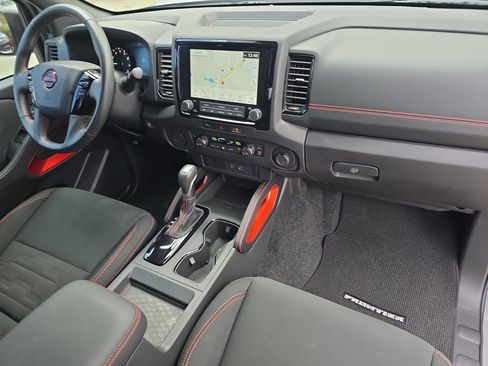 Used 2024 Nissan Frontier Pro-X image 13