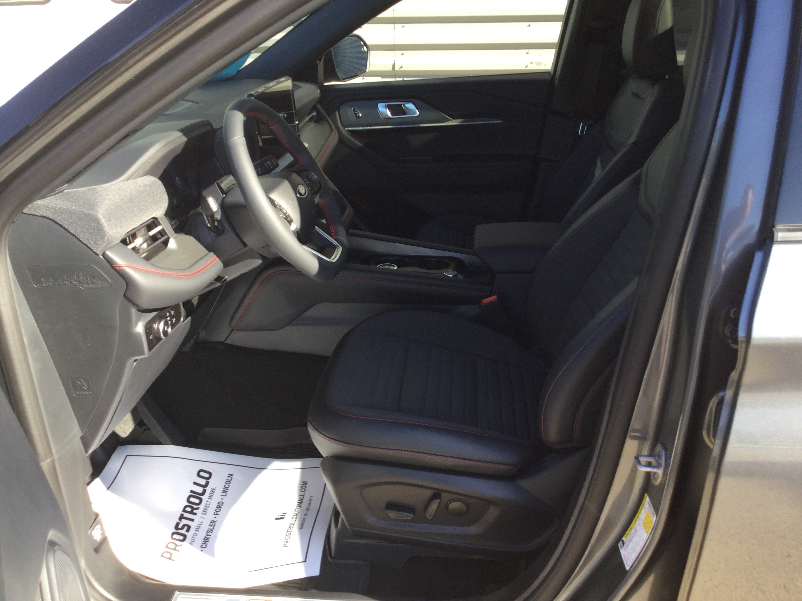 New 2027 Ford Explorer ST-Line w/ Premium Package AWD/4WD image 7