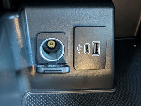 Certified 2025 Ford Explorer Active w/ Active Comfort Package image 30