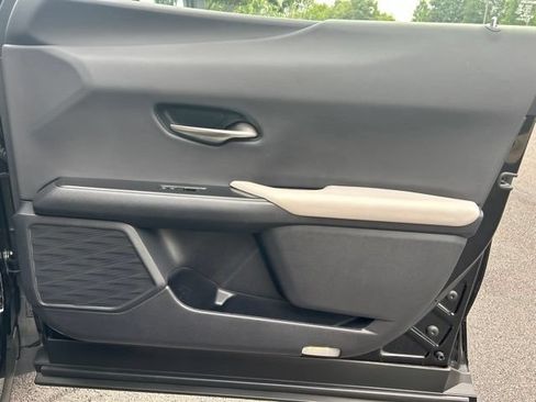 Used 2025 Lexus UX 300h AWD w/ Cold Area Package image 27