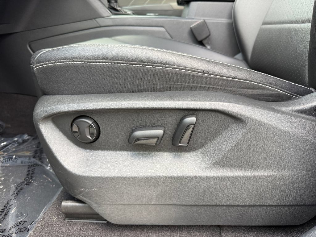 Used 2023 Volkswagen Atlas SE AWD/4WD image 10