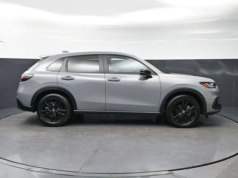 Used 2026 Honda HR-V Sport image 4