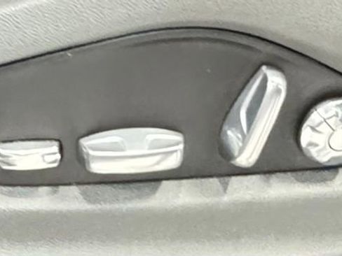 Used 2021 Porsche Cayenne image 19