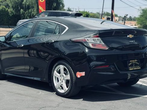 Used 2018 Chevrolet Volt LT image 8
