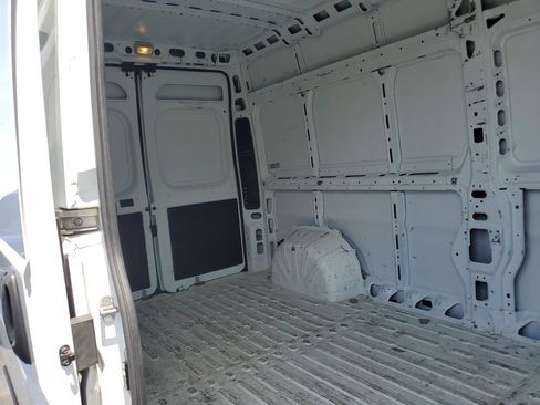 Used 2023 RAM ProMaster 2500 FWD image 9