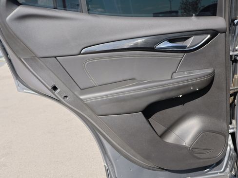 Used 2022 Buick Envision Essence w/ Safety Package image 38