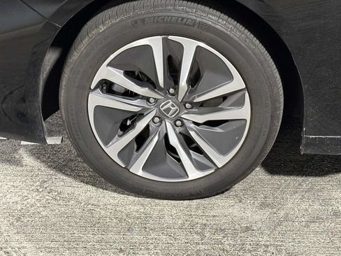 Used 2022 Honda Accord EX-L image 5