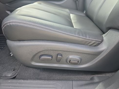 Certified 2024 Nissan Murano SV w/ SV Midnight Edition Package AWD/4WD image 15