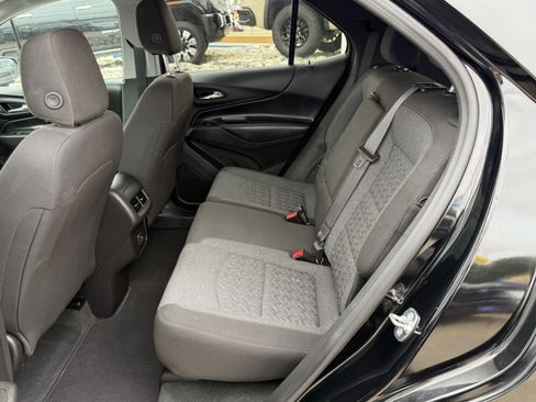 Used 2024 Chevrolet Equinox LT FWD image 11