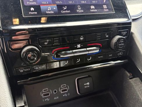 Used 2021 Jeep Grand Cherokee L Laredo image 20