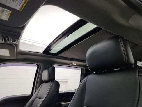 Used 2021 Ford F250 Lariat w/ Lariat Ultimate Package image 11