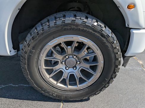 Used 2022 Ford F150 XLT w/ Equipment Group 302A High image 12