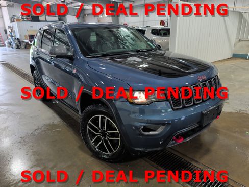 Used 2021 Jeep Grand Cherokee Trailhawk AWD/4WD image 1