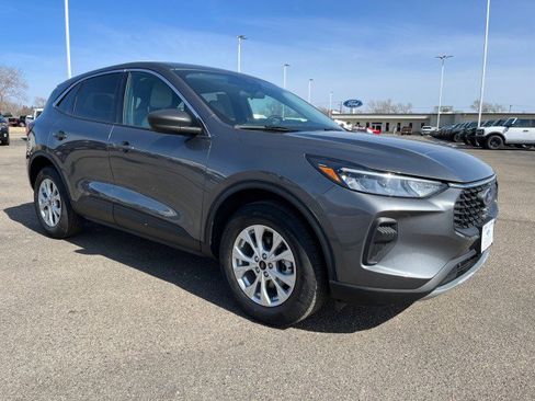 Used 2023 Ford Escape Active w/ Tech Pack #1 image 7