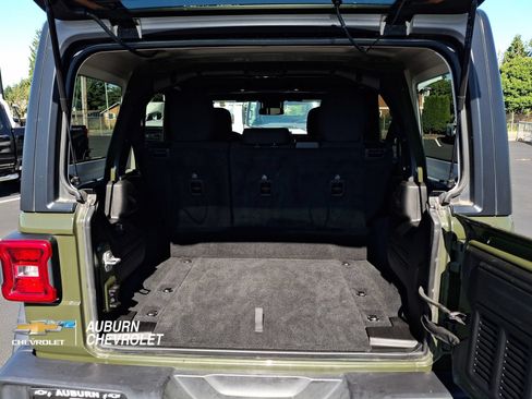 Used 2024 Jeep Wrangler Unlimited Rubicon 4xe AWD/4WD image 17