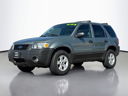 Used 2006 Ford Escape XLT image 12