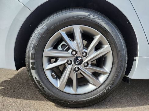 Used 2019 Kia Optima LX image 32