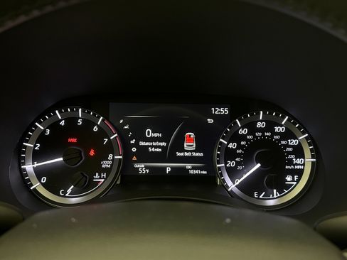 Used 2023 Toyota Highlander LE image 13