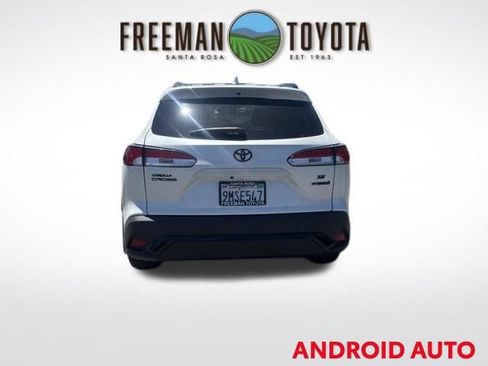 Used 2024 Toyota Corolla Cross AWD Hybrid w/ Moonroof Package image 6