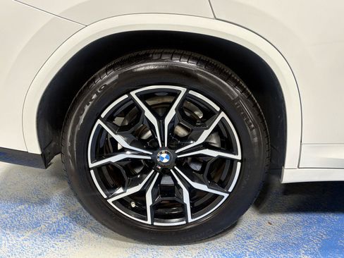 Used 2023 BMW X4 xDrive30i w/ M Sport Package AWD/4WD image 36