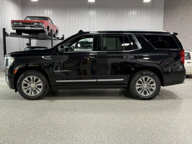 Certified 2023 GMC Yukon Denali AWD/4WD image 2