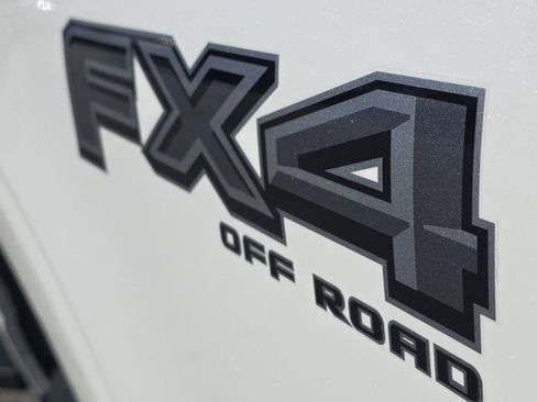 Used 2025 Ford F150 Lariat w/ Equipment Group 501A Mid image 10