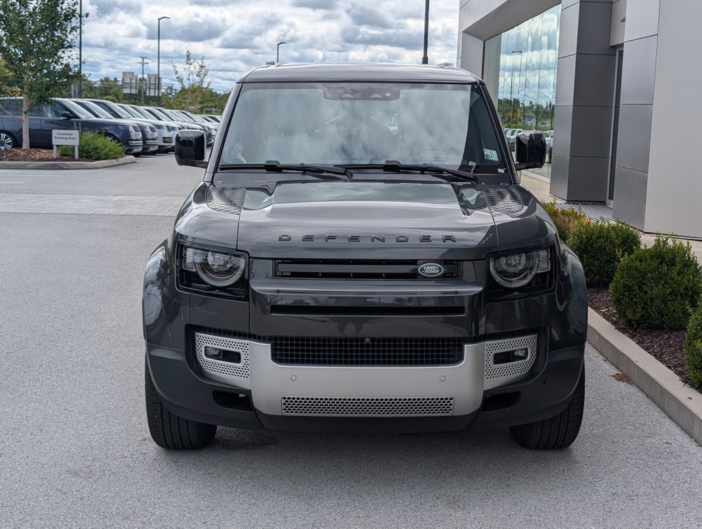 Used 2025 Land Rover Defender 130 S AWD/4WD image 10