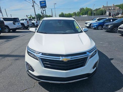 Used 2024 Chevrolet Equinox LT FWD image 29