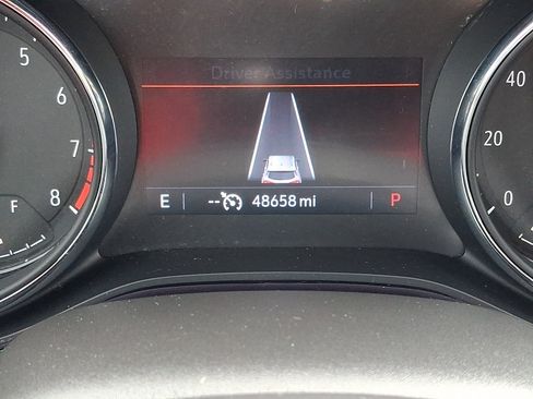 Used 2021 Buick Encore GX Select FWD image 19