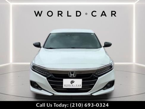 Used 2022 Honda Accord Sport image 2