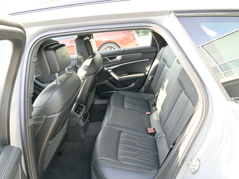 Used 2025 Audi RS 6 performance image 37