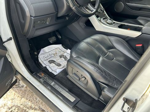 Used 2015 Land Rover Range Rover Evoque Pure Plus image 10