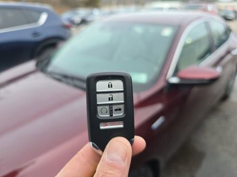 Used 2019 Honda Insight Touring image 28