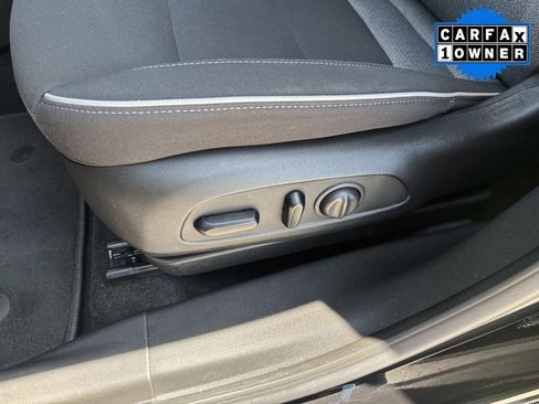 Used 2023 Chevrolet TrailBlazer LT FWD image 21