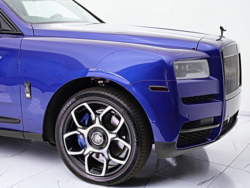 Used 2023 Rolls-Royce Cullinan Black Badge w/ Driver's Package AWD/4WD image 16