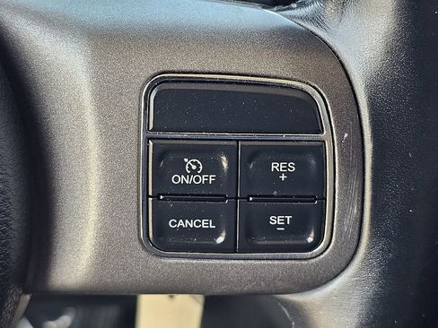 Used 2013 Jeep Wrangler Sahara image 31