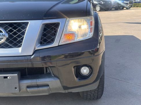Used 2018 Nissan Frontier Desert Runner image 6