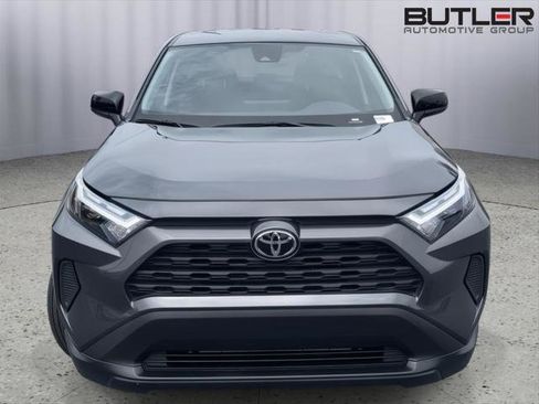 Certified 2025 Toyota RAV4 LE FWD image 8