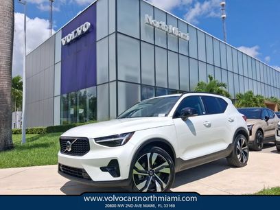 Used 2025 Volvo XC40 B5 Ultra