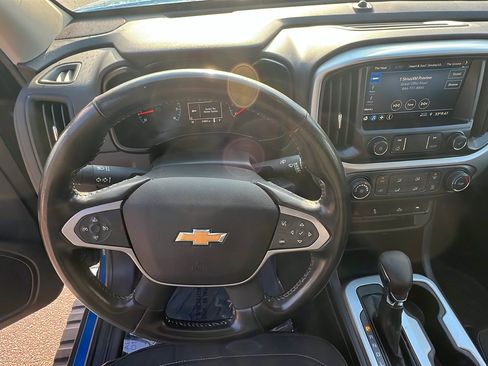 Used 2022 Chevrolet Colorado LT w/ LT Convenience Package image 25
