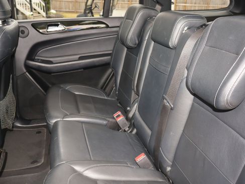 Used 2018 Mercedes-Benz GLS 450 4MATIC image 16