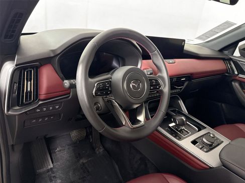 Certified 2025 MAZDA CX-70 3.3 Turbo S w/ Premium Package image 4