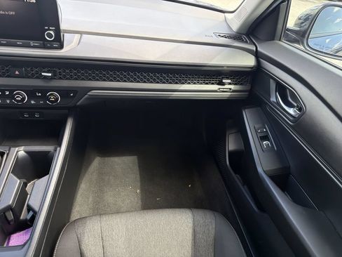 Used 2024 Honda Accord EX image 17