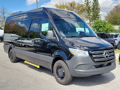 New 2026 Mercedes-Benz Sprinter 2500 image 2