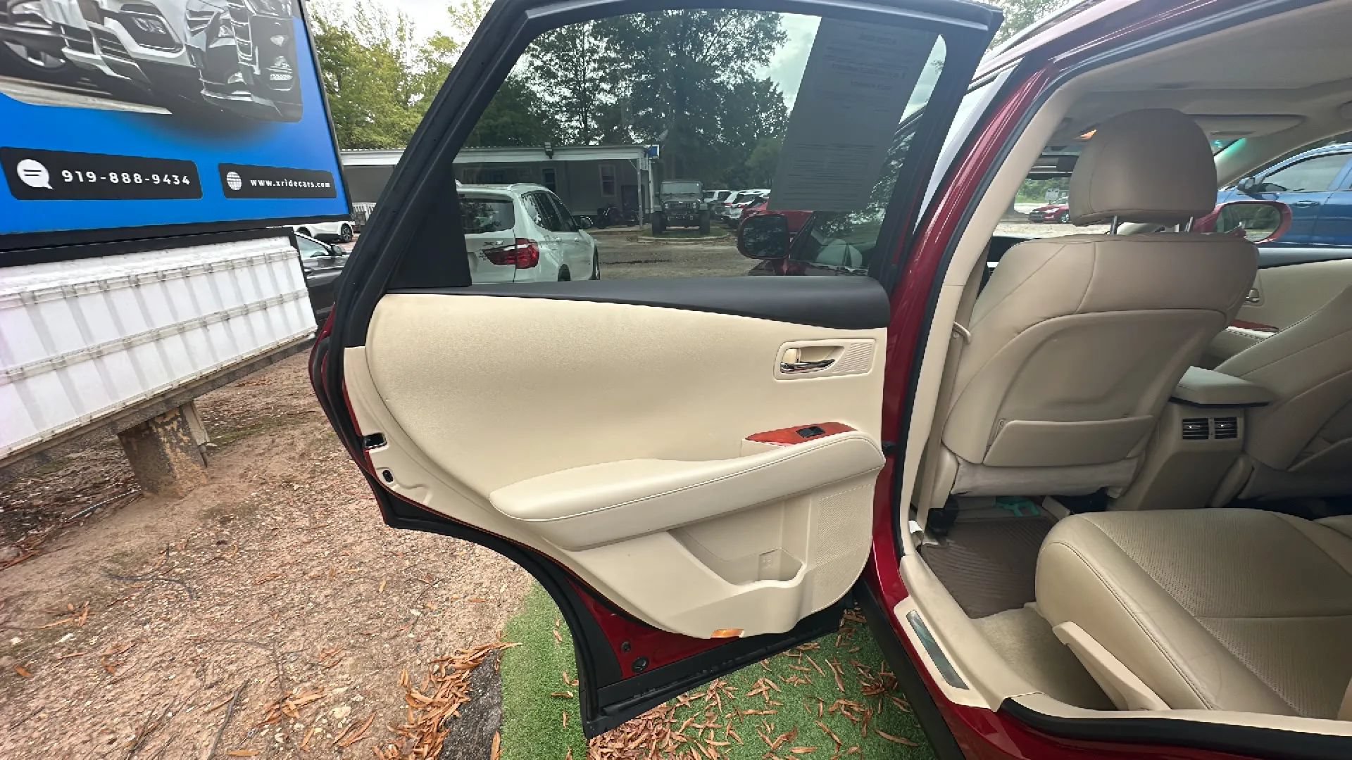 Used 2011 Lexus RX 350 AWD w/ Premium Pkg image 12