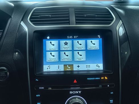 Used 2017 Ford Explorer Sport AWD/4WD image 28