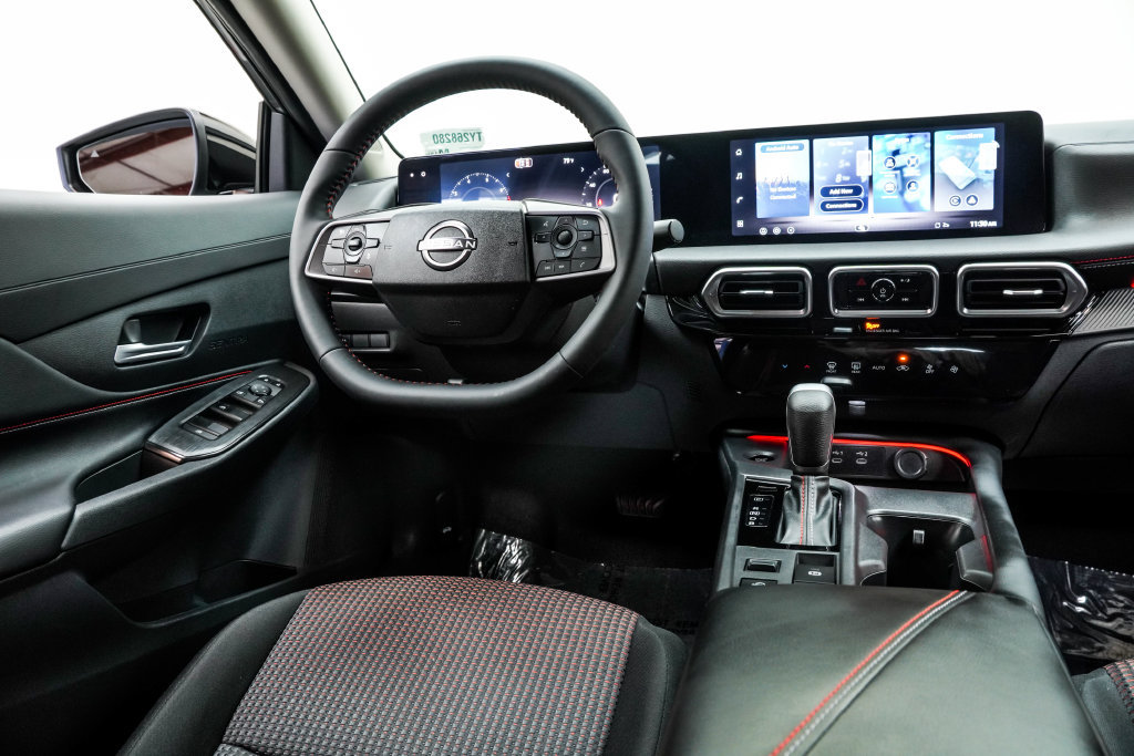 Used 2026 Nissan Sentra SR w/ Floor Mat Package FWD image 24